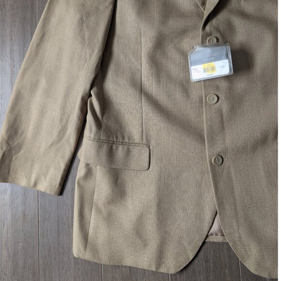 Cezani, Light Tan Silk Blazer, Sz 42L, New with tags, Retail $250 - Picture 4 of 8